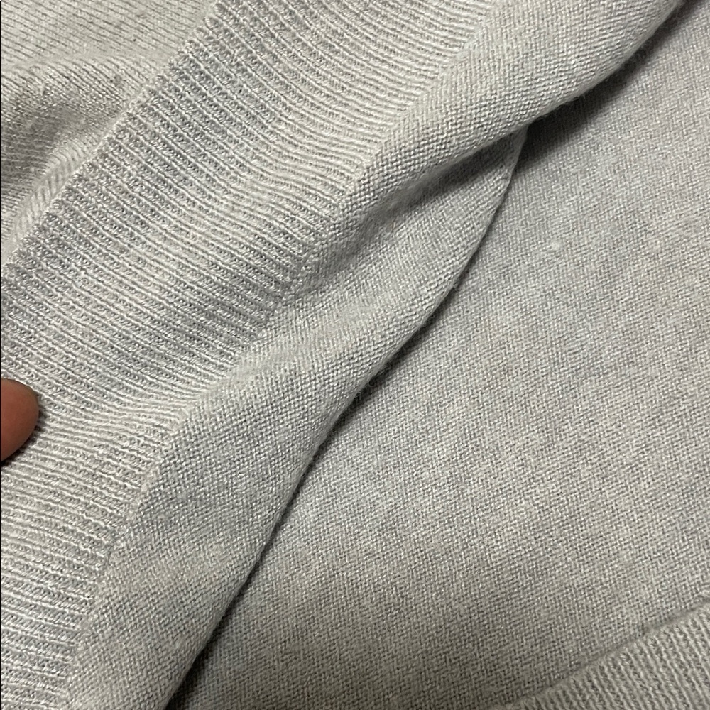 Light Gray V-Neck Sweater - Picture 4 of 6